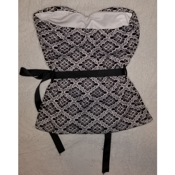 Strapless Top - Picture 2 of 2